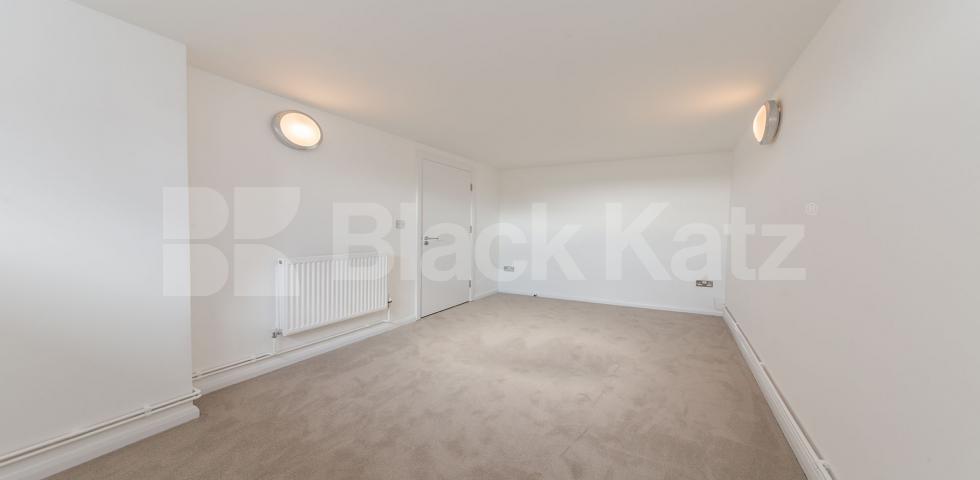 			STUNNING WAREHOUSE APARTMENT, 2 Bedroom, 1 bath, 1 reception Flat			 ABILITY PLAZA-KINGSLAND ROAD, DALSTON/HAGGERSTON